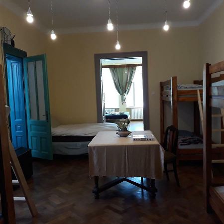 Mountain Tale Hostel Brasov Exterior photo